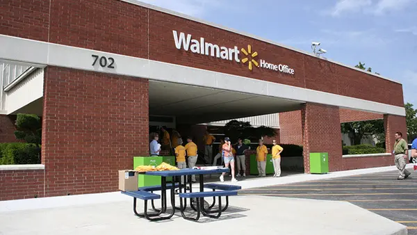 Exterior view of a Walmart building